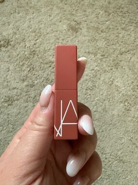 Nars Powermatte lipstick free bird